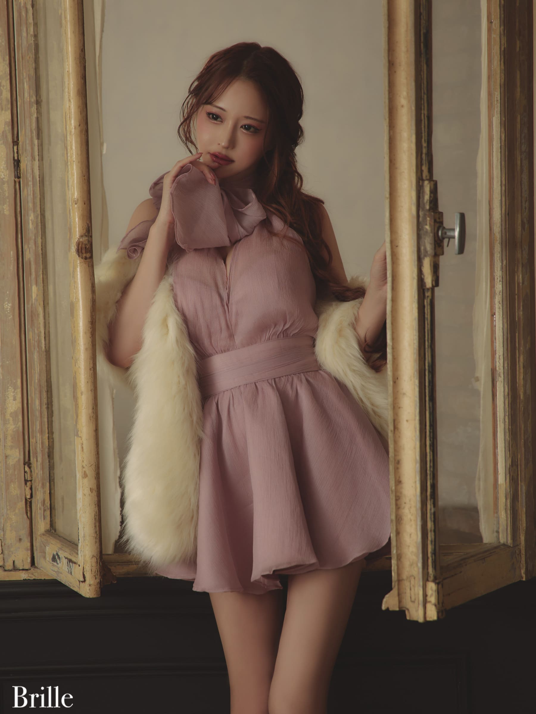 ホルターネック チュール バックオープン フレアミニドレス