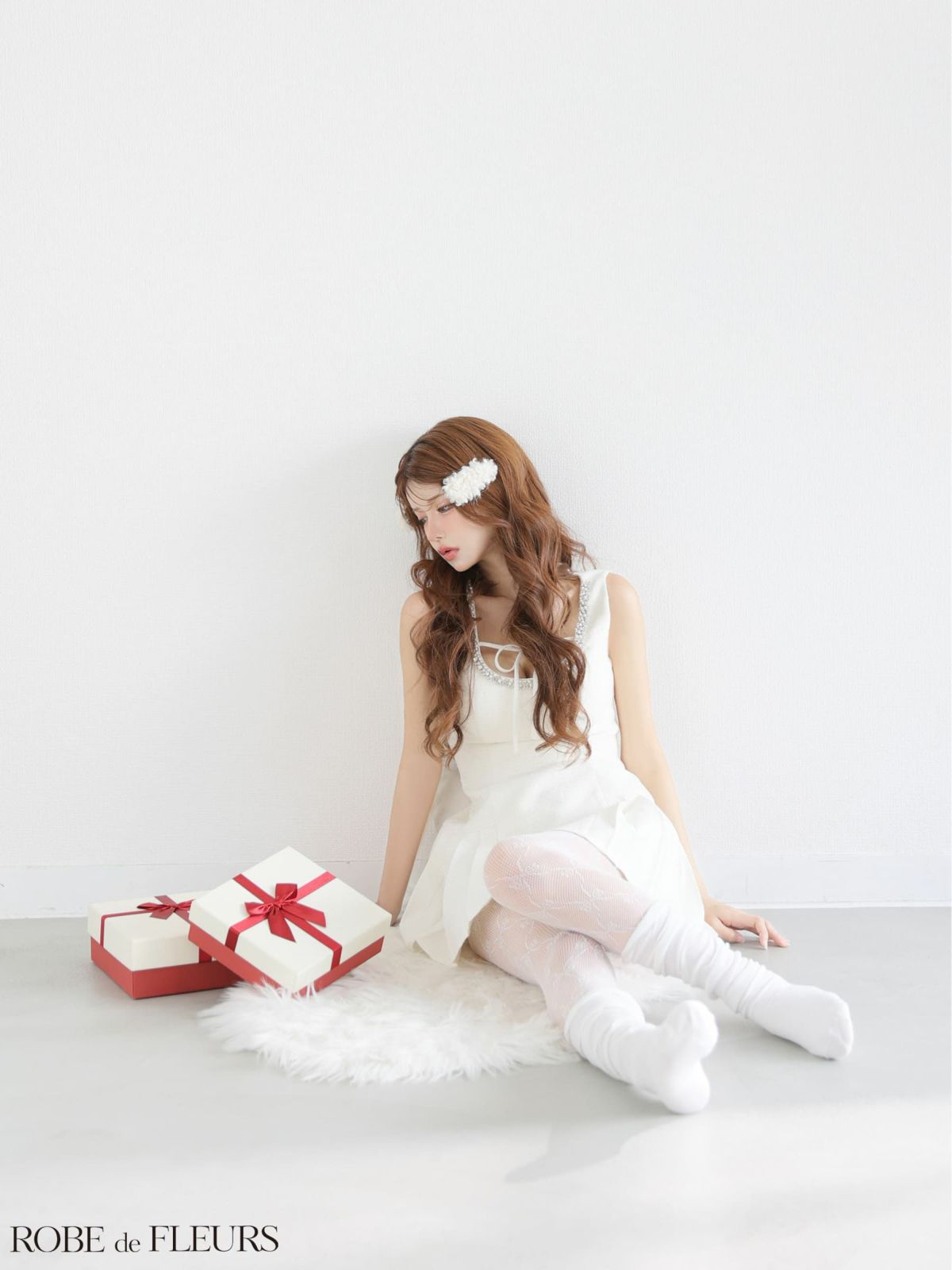 バストリボン プリーツスカート ノースリーブ ラメツイード ビジューライン フレアミニドレス