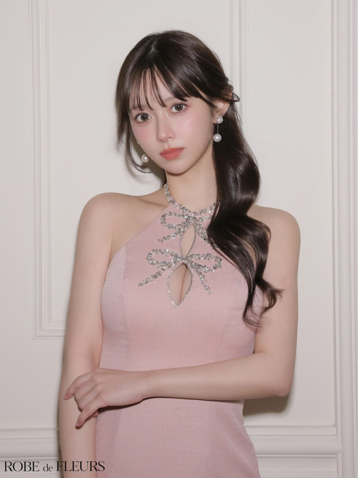 バックオープン ツイード ホルターネック ビジュー リボン タイトミニドレス