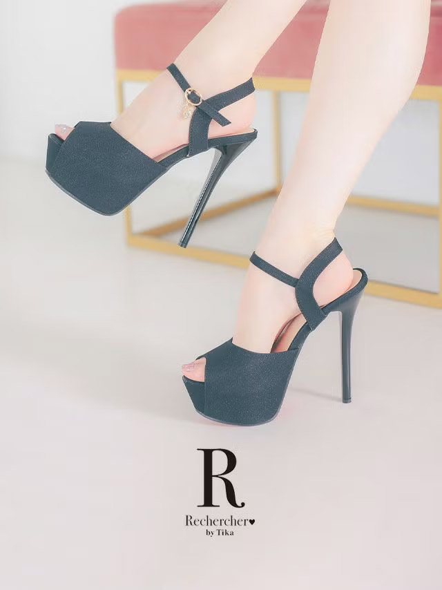 キャバヒール ビジューチャーム付き ラメ ストラップ ハイヒール サンダル