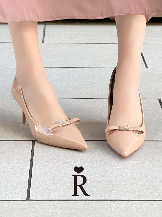 エナメル ポインテッドトゥ リボン パンプス
